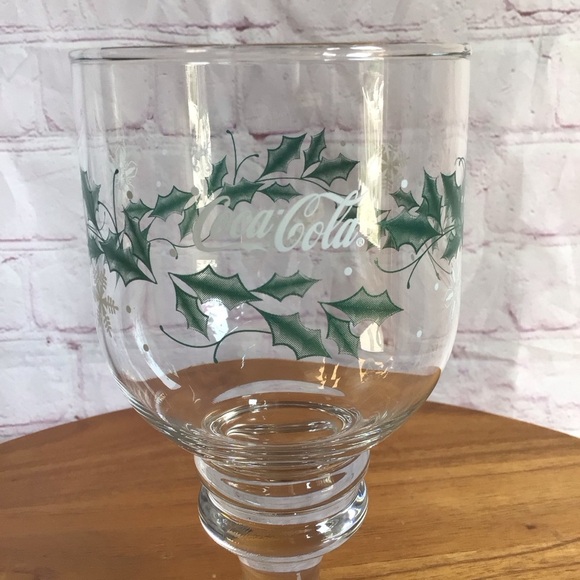 Libbey Coca-Cola Winter Ivy Snowflake Glass Wine Goblet - Picture 2 of 8